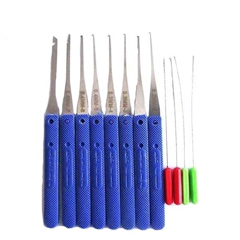 8 hooks and 4 needles
