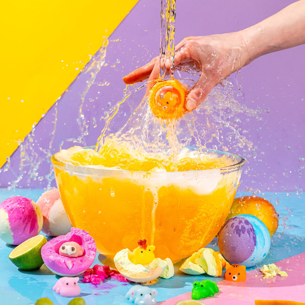 Kids Bath Bombs with a Surprise Squishy Toy Inside – Pack of 6