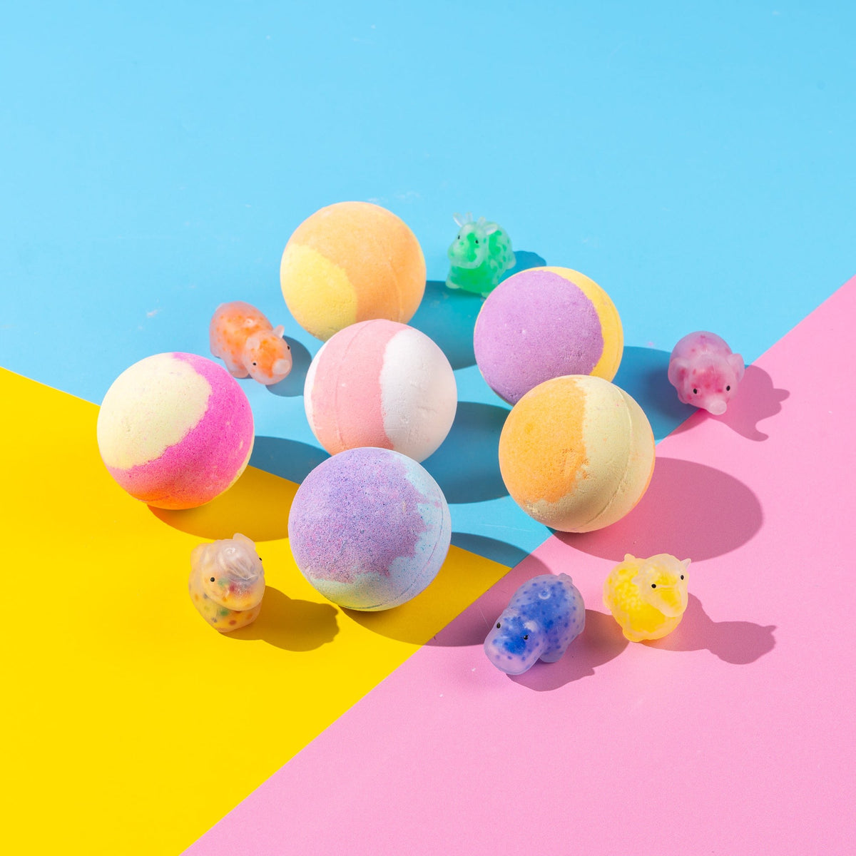 Kids Bath Bombs with a Surprise Squishy Toy Inside – Pack of 6