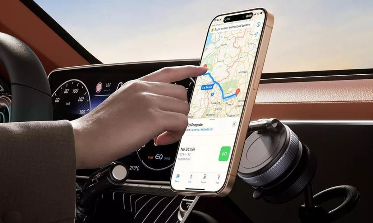 Magnetic Vacuum Suction Phone Holder – Car Dashboard & Desk Mount
