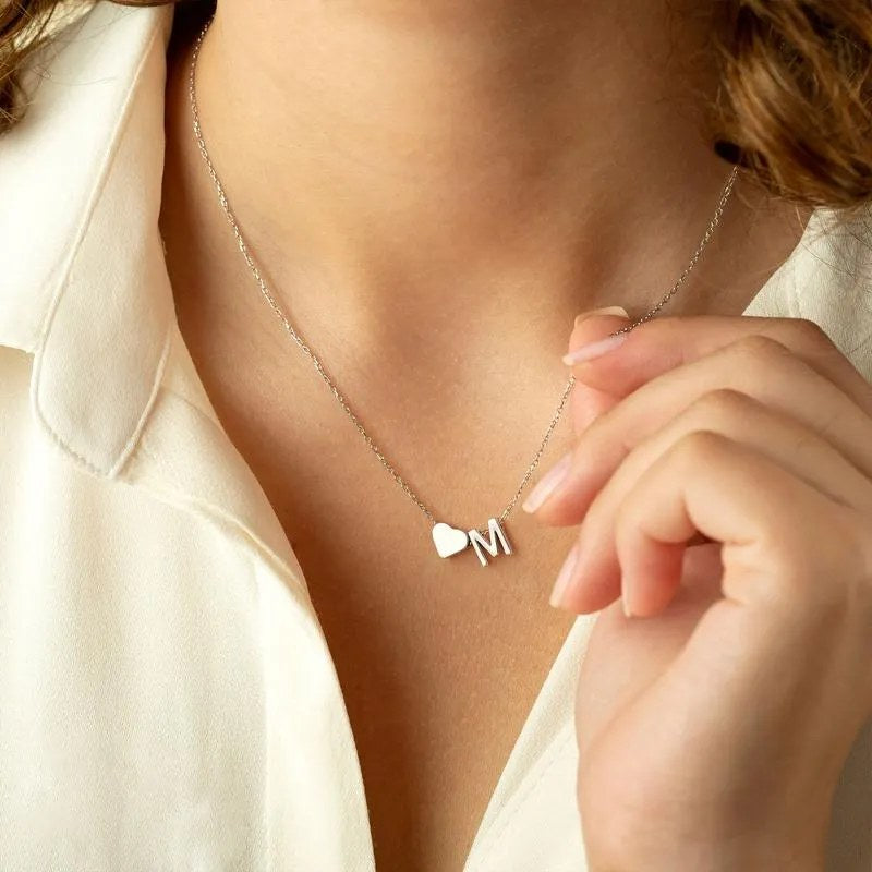 Tiny Initial Heart Necklace – Dainty Letter Pendant from A to Z