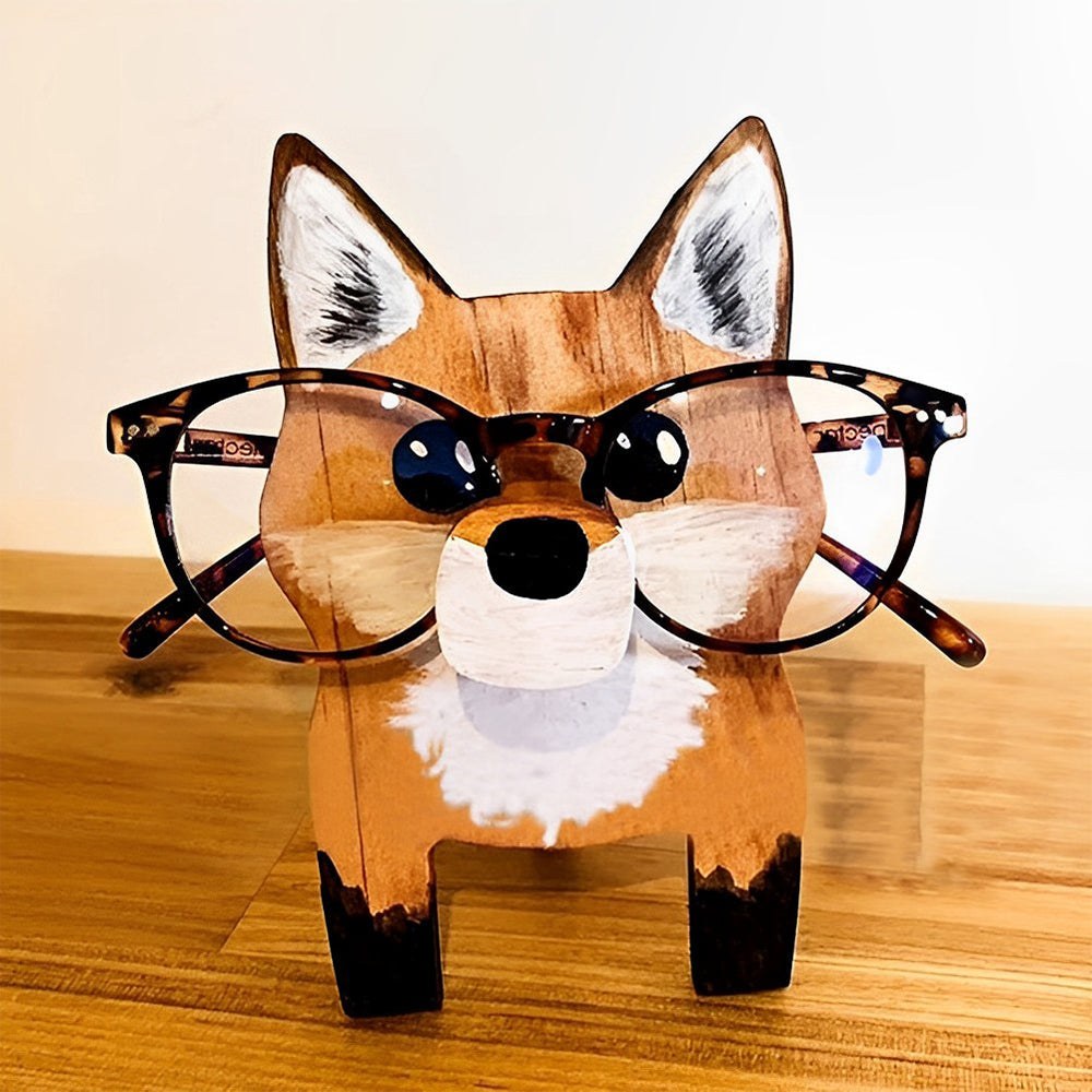 A cat, a fox, a penguin or a pig